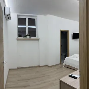 https://villa-milano-apt-n-1.it-lombardy.com